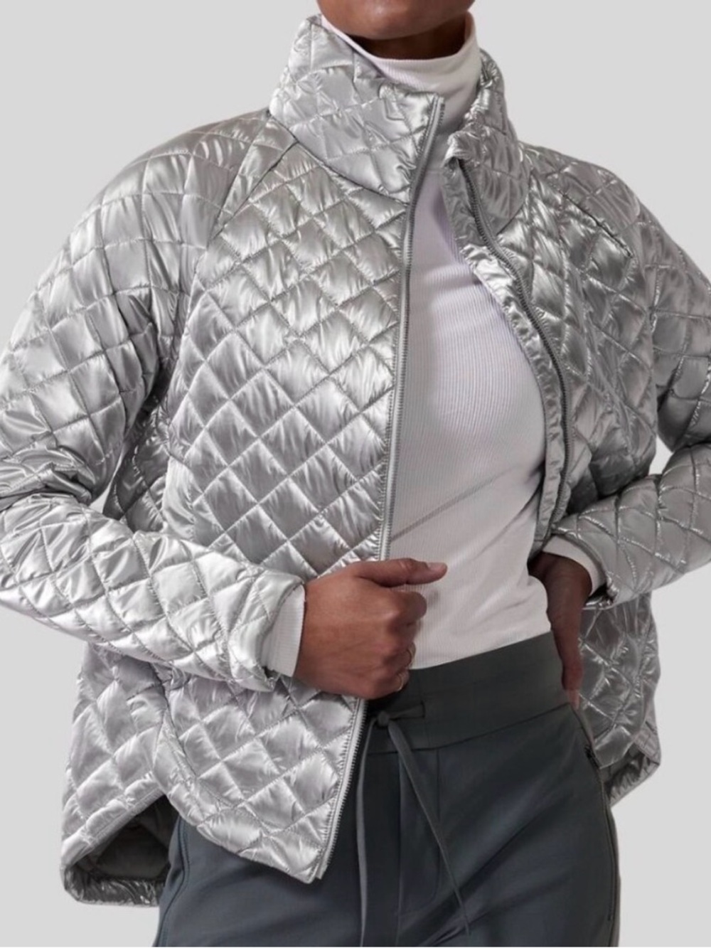 Athleta Whisper Metallic Quilted Jacket XS Silver Lightweight Packable